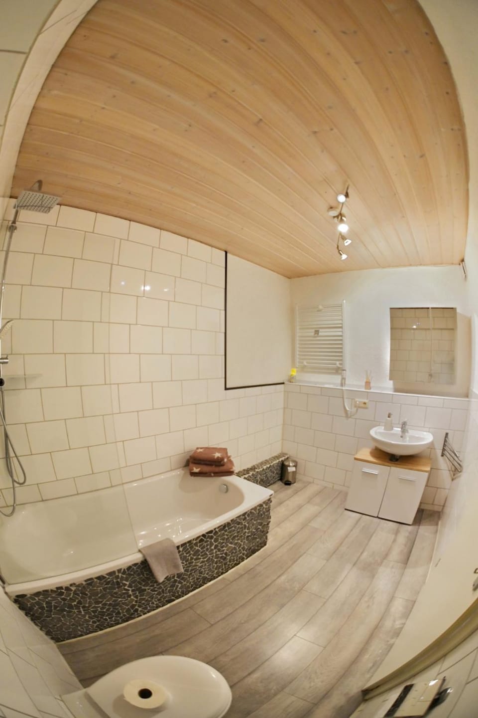 Bathroom, Bath