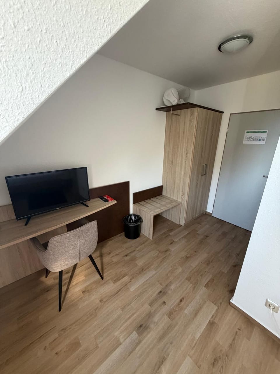 Photo of the whole room