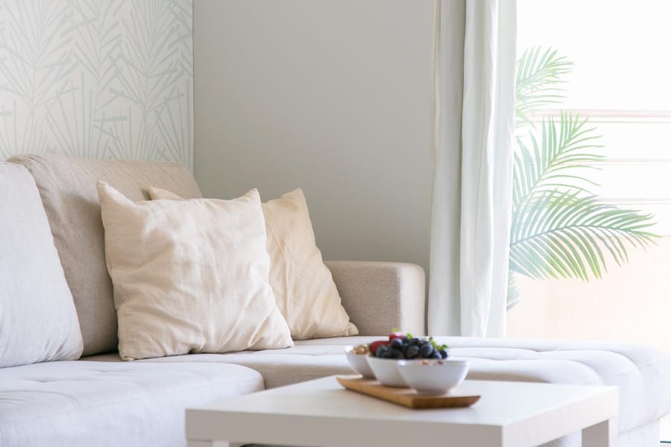 Bed, Living room, Seating area, Bedroom