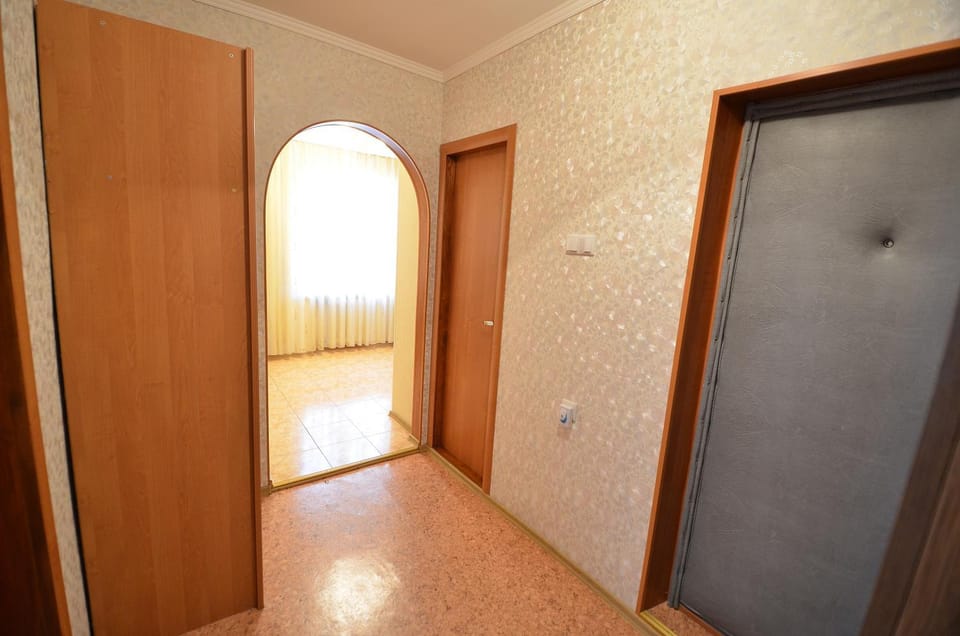 Photo of the whole room, Decorative detail