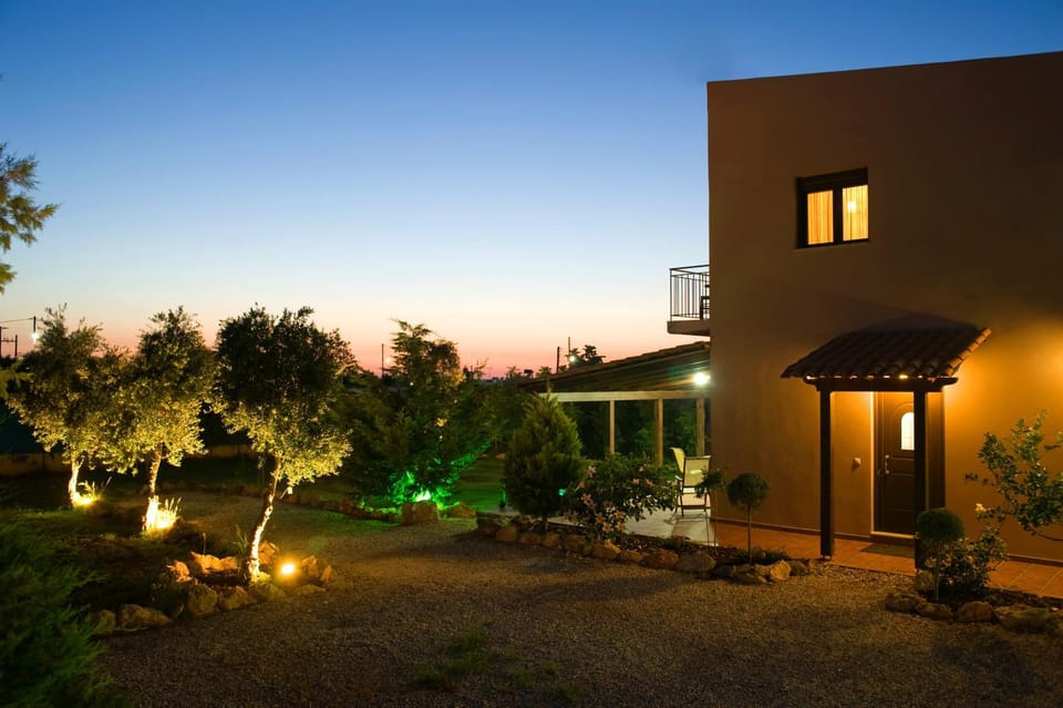 Facade/entrance, Garden view