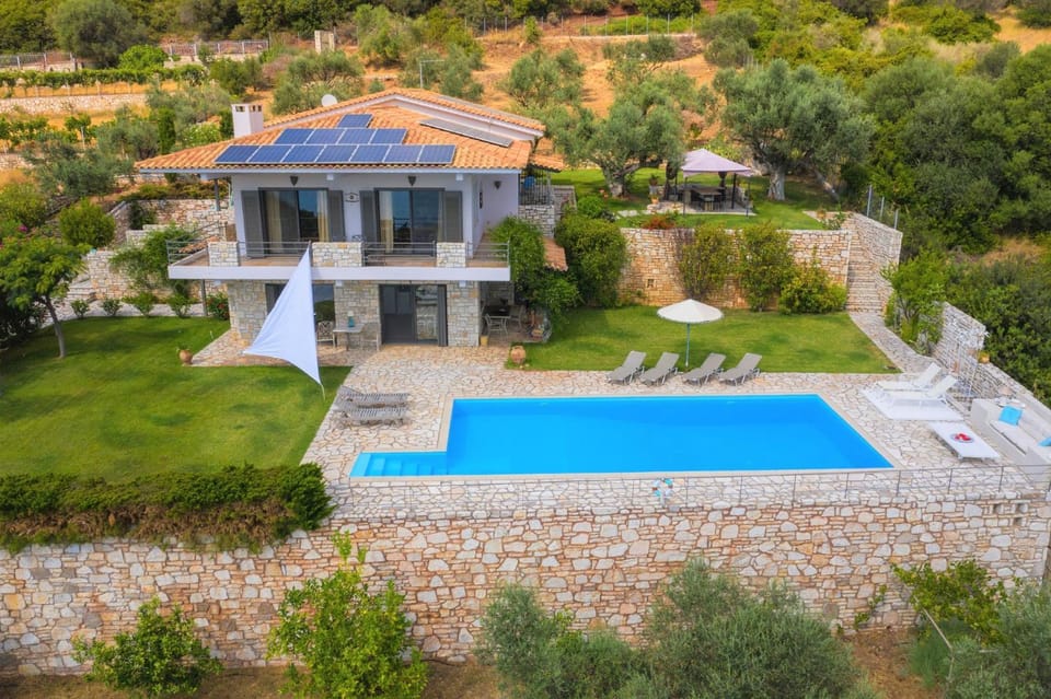 Villa Jasmine Villa in Greece