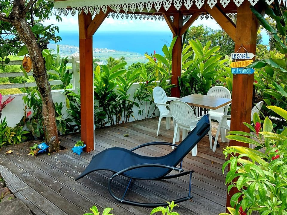Patio, Garden, Garden, Balcony/Terrace, Dining area, Garden view, Garden view, Sea view