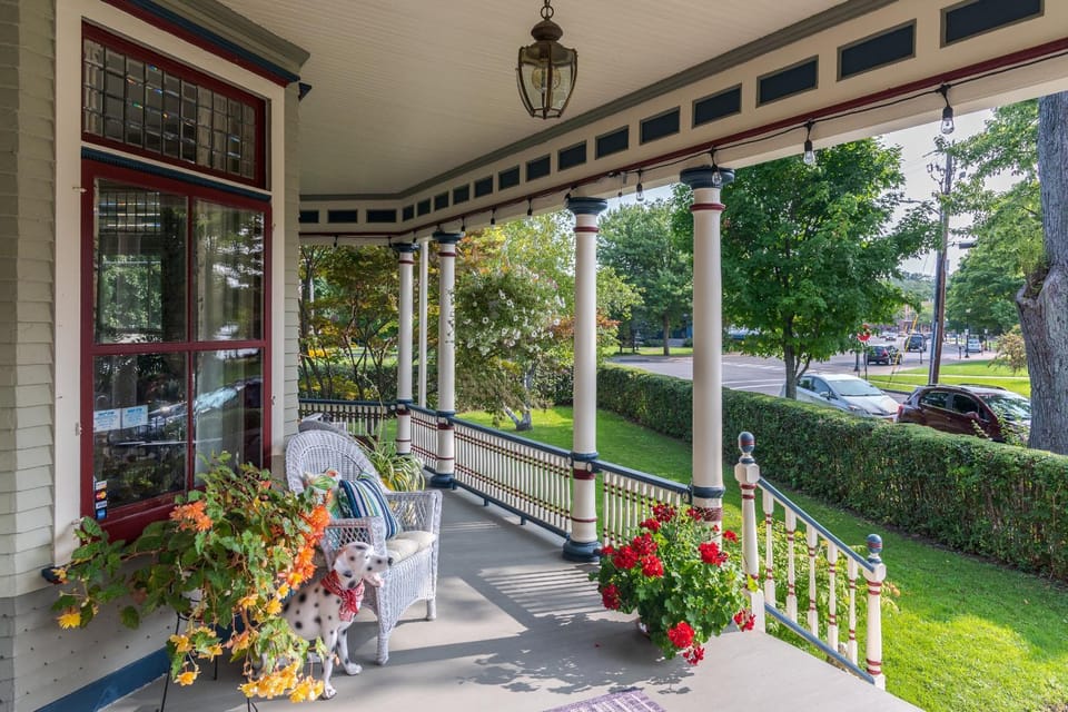 2W Lake Bed and Breakfast in Skaneateles