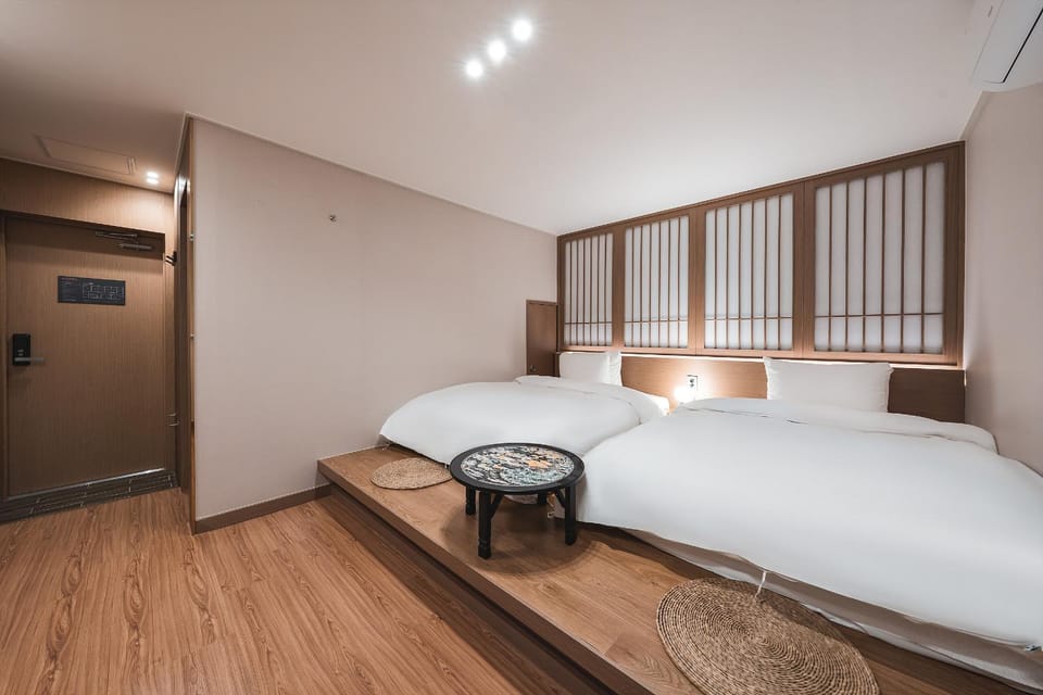 Gyeongju Hotel Gonggan Bed and Breakfast in South Korea