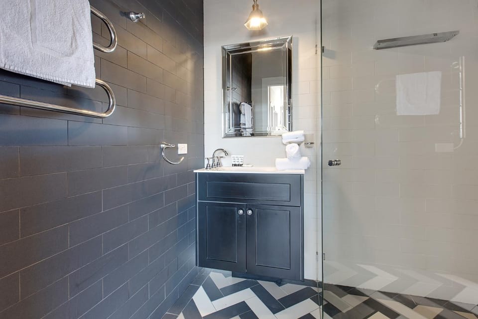 Mountain Retreat, Steps from Train Station Apartment in Katoomba