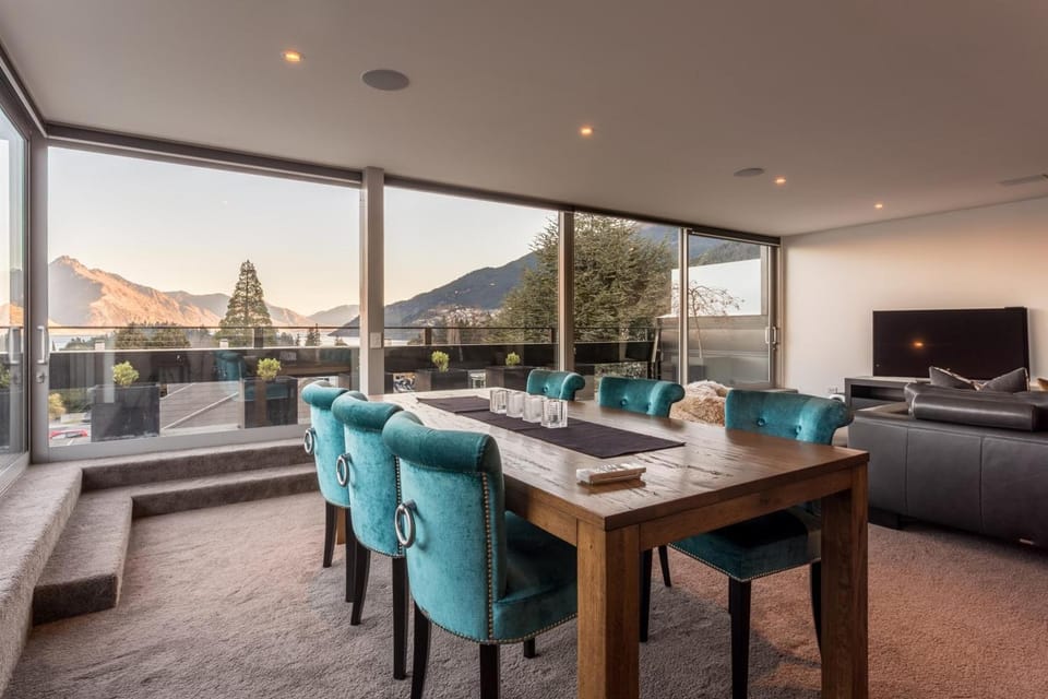 Views on Hallenstein Apartment in Queenstown