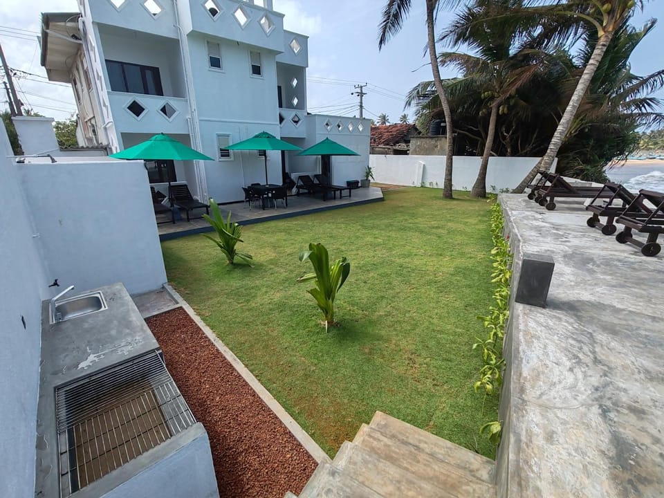Property building, Garden, Garden view