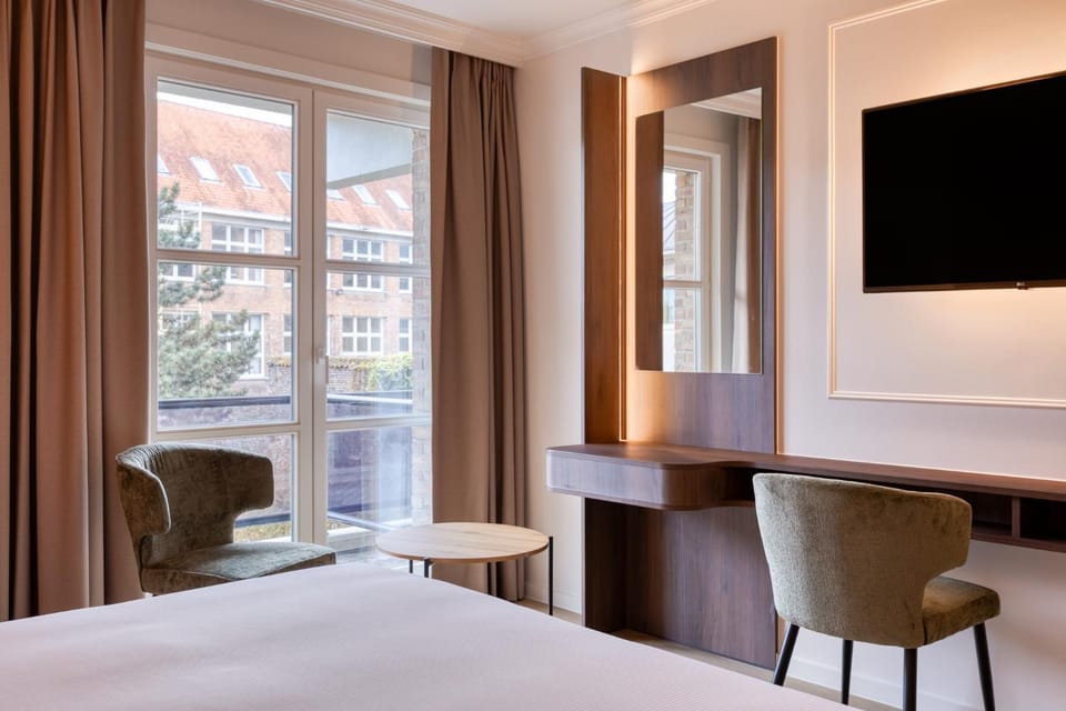 Bed, Balcony/Terrace, Bedroom