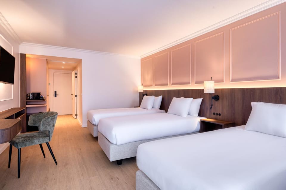 Bedroom, Family