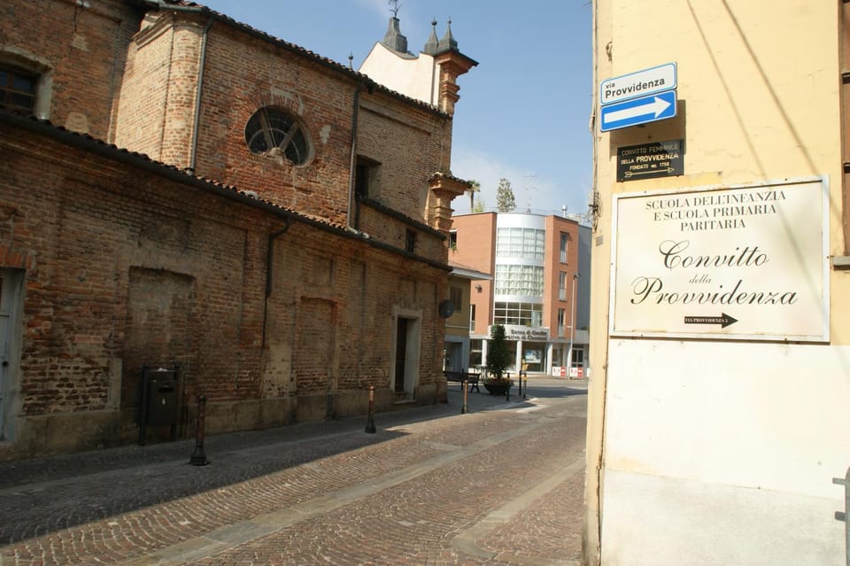 Nearby landmark