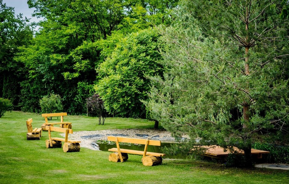 Neighbourhood, Natural landscape, On site