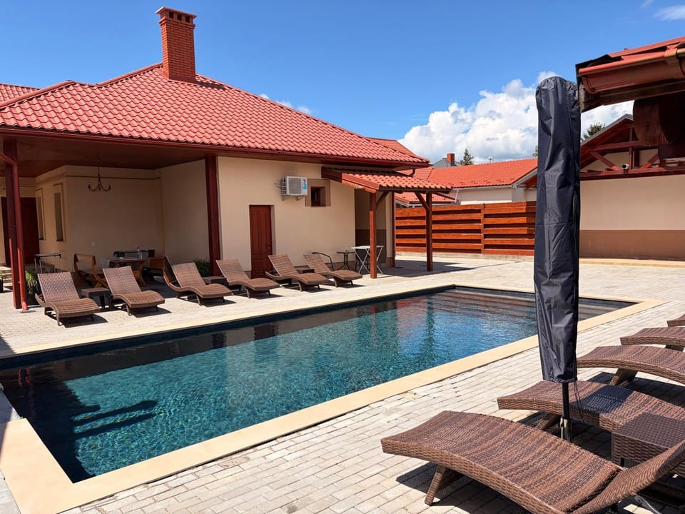 Patio, Pool view, Swimming pool, sunbed