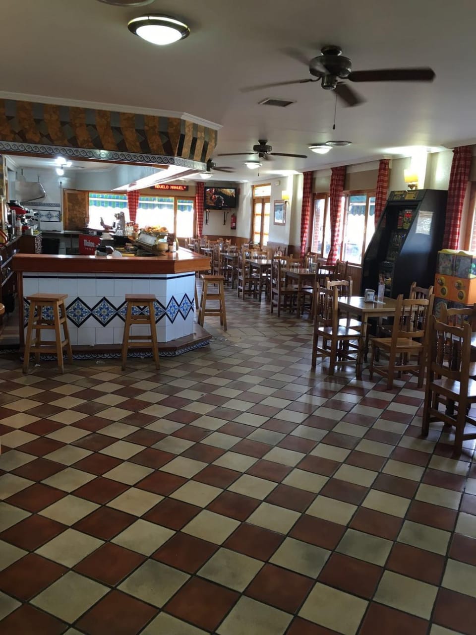 Day, Lounge or bar, On site, Meals