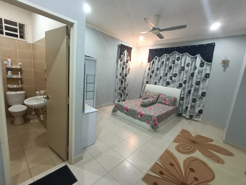 The Louvre Moslim Homestay Sungai Petani House in Kedah