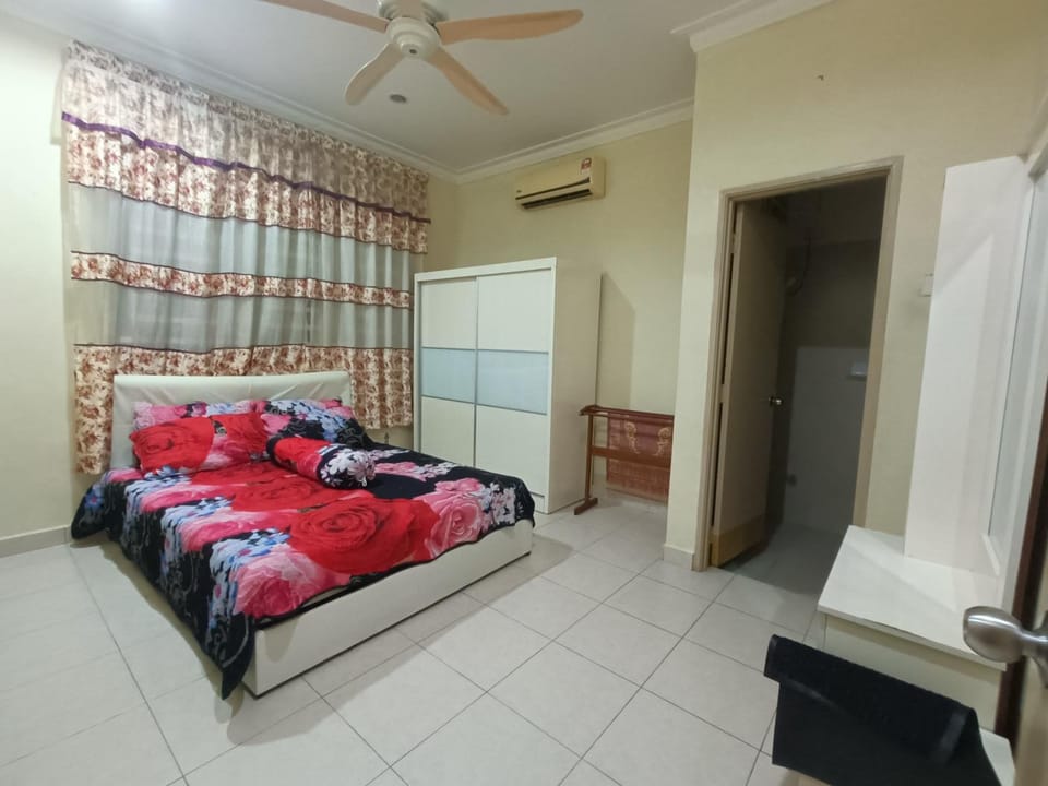 The Louvre Moslim Homestay Sungai Petani House in Kedah
