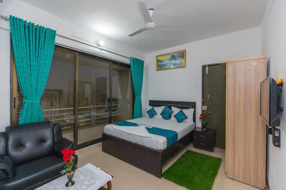 Aristo Room, Apartment - Homestay near Kokilaben Dhirubai Ambani Hospital for family only, Bed and Breakfast in Mumbai