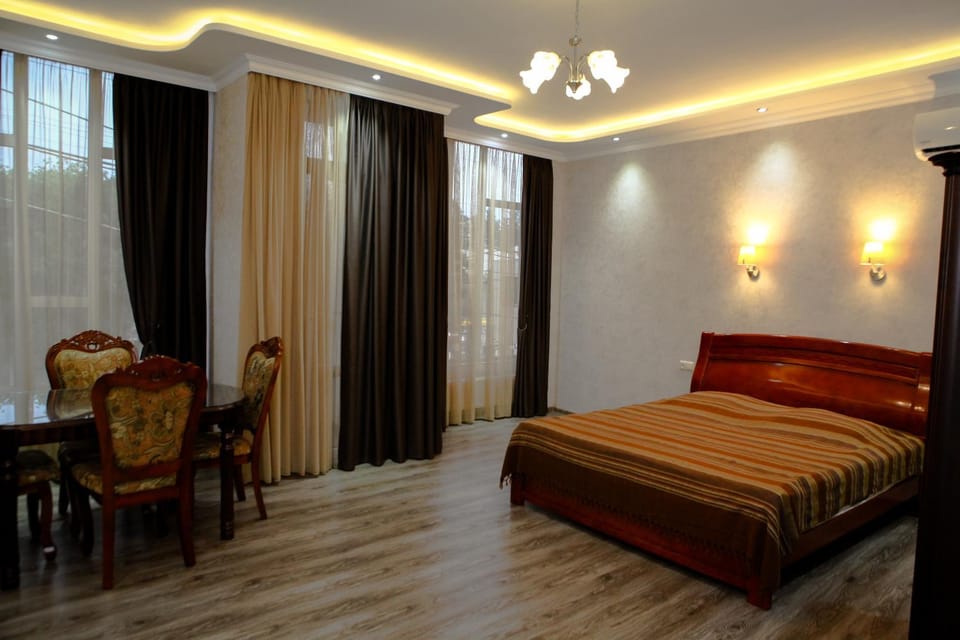Photo of the whole room, Decorative detail, Bedroom