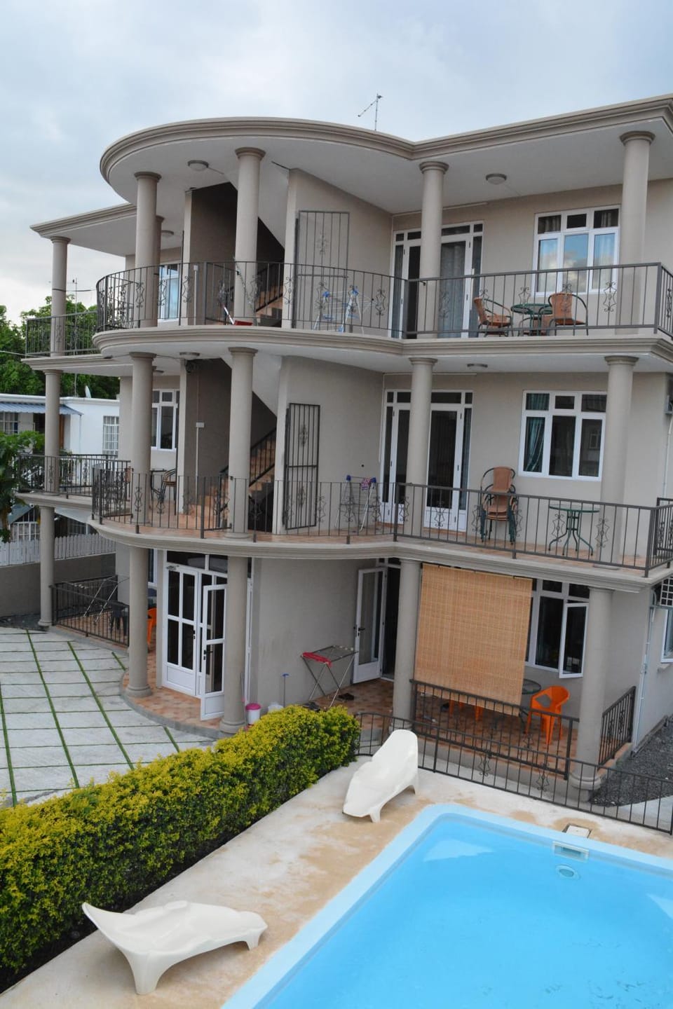 Ashmara Villa & Studio Apartment in Flic en Flac