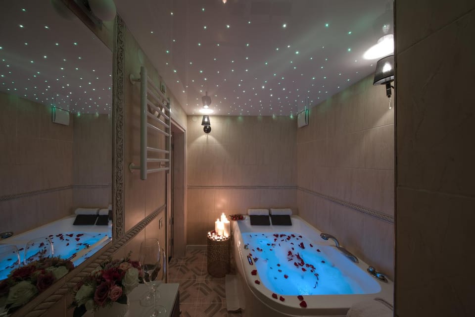 Deluxe Jacuzzi Apartment by LIUKSAI Apartment in Klaipėda