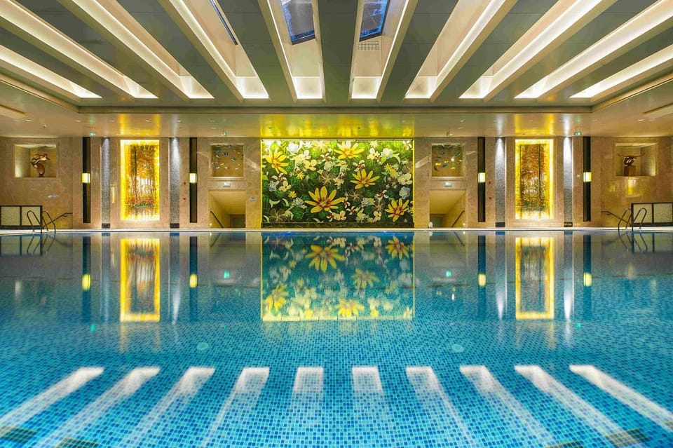 Pool view, Swimming pool