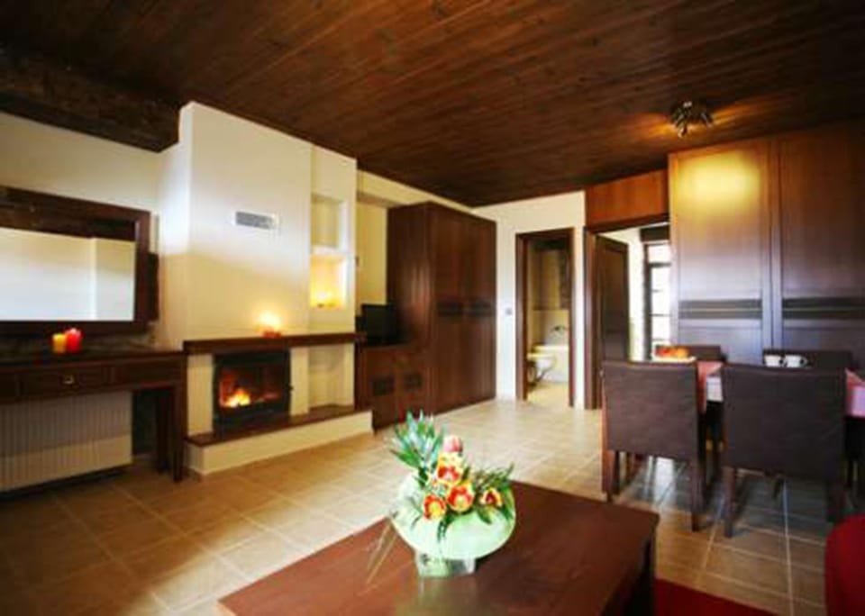 Chalet Christantoni Chalet in Peloponnese, Western Greece and the Ionian