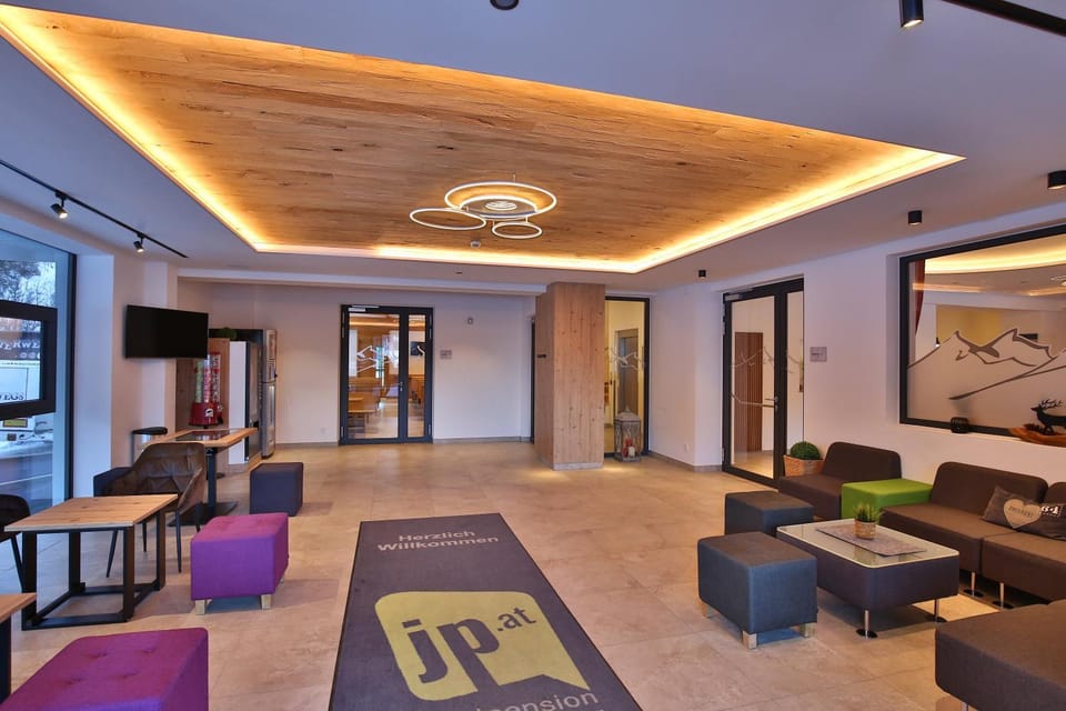 Lobby or reception, Seating area