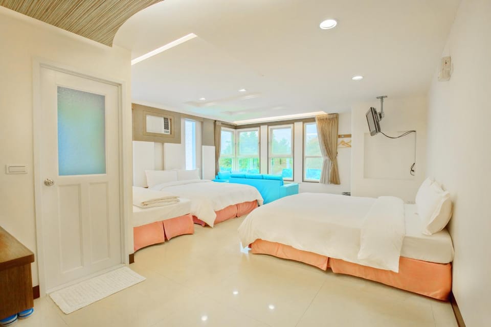 Photo of the whole room