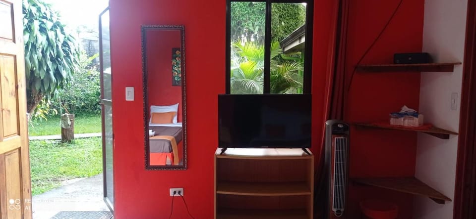 Hotel Your House Bed and Breakfast in Heredia Province