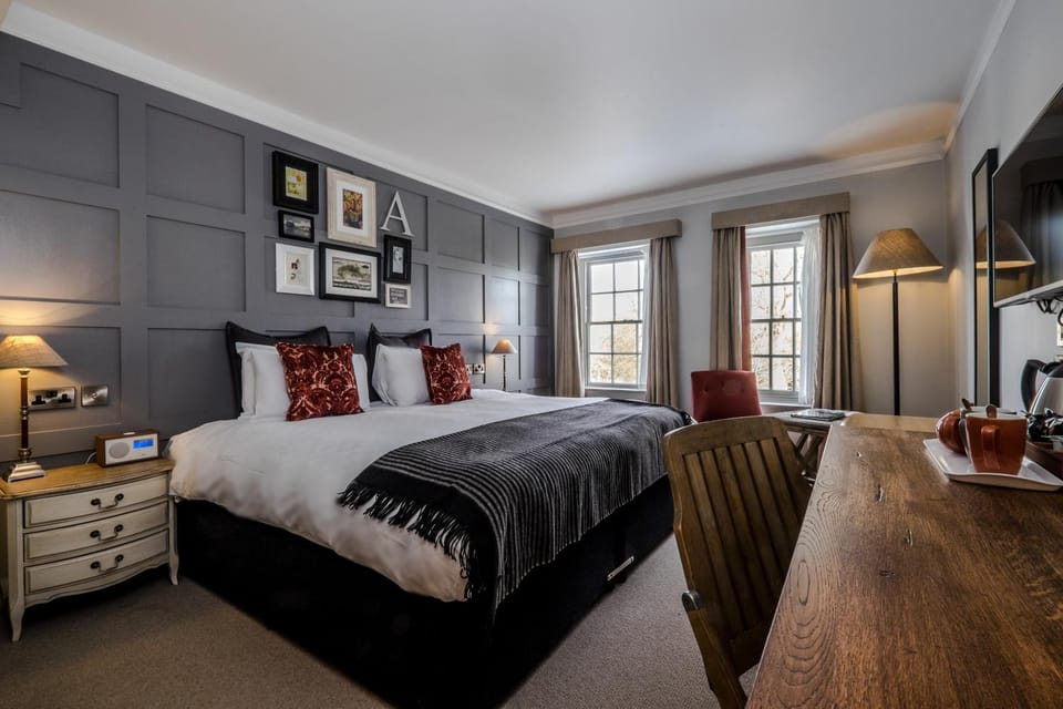 Day, Photo of the whole room