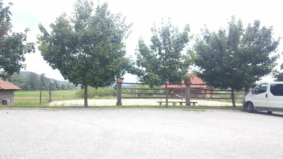Sports, Parking