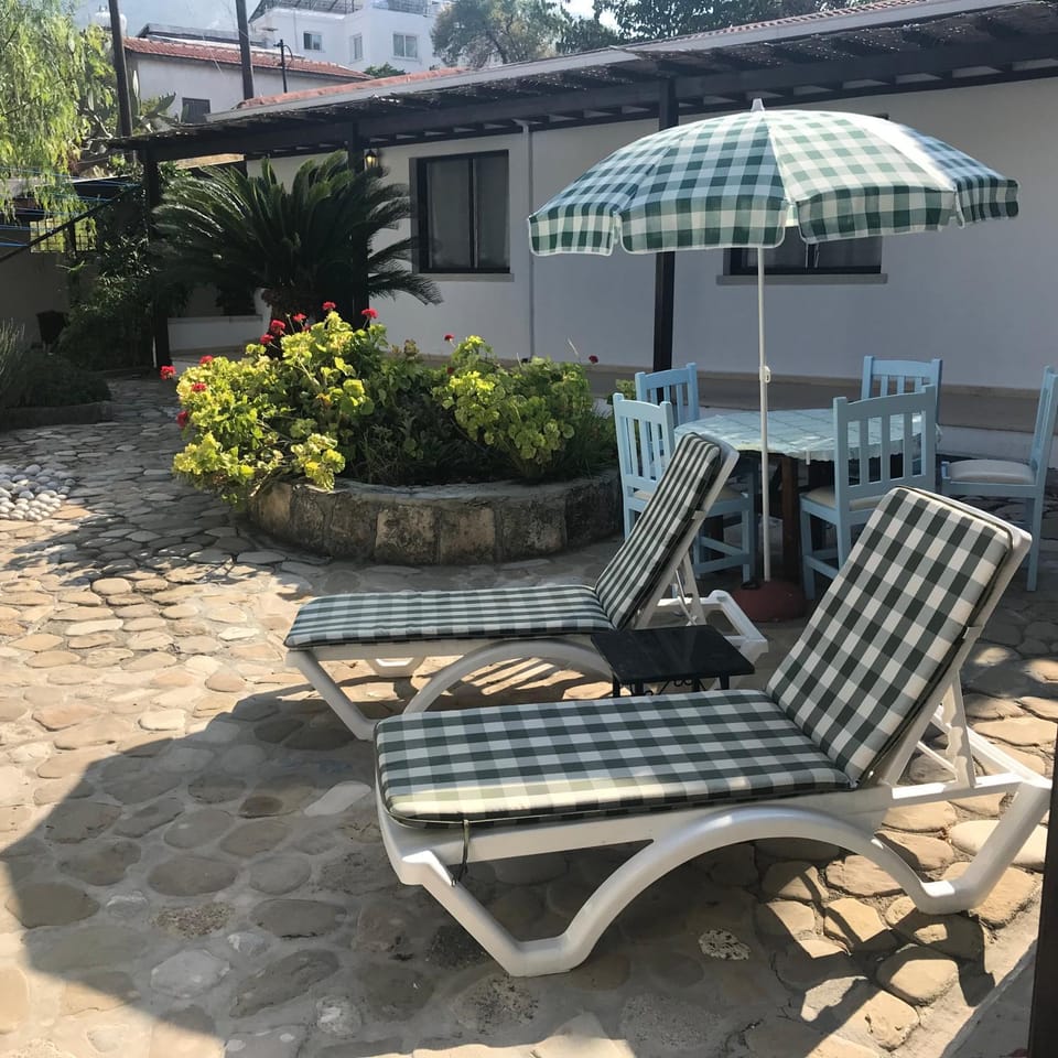Garden, Swimming pool
