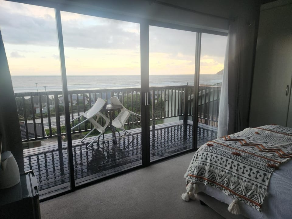 Sea La Vie Beach House Bed and Breakfast in Western Cape