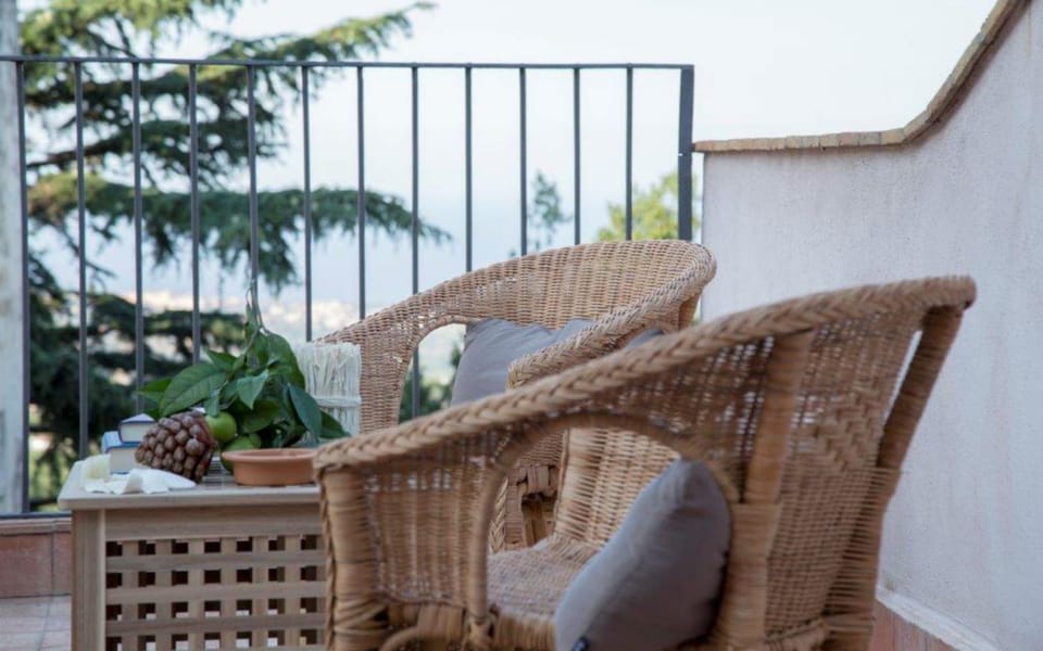 Property building, Balcony/Terrace