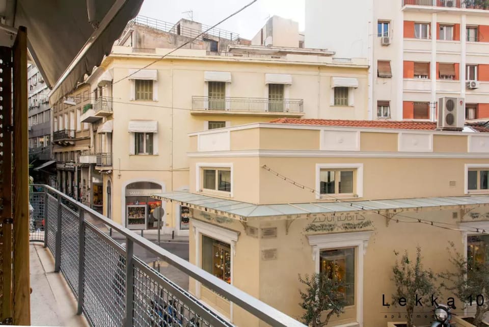 Property building, Balcony/Terrace, Street view