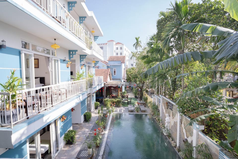 Property building, Swimming pool