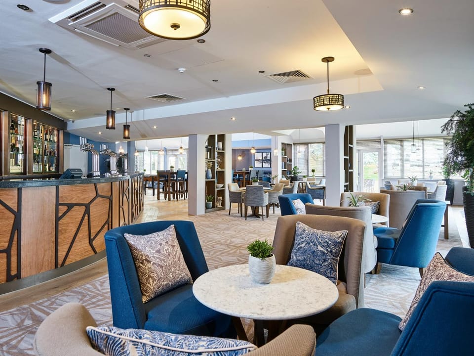 Lounge or bar, Drinks, Alcoholic drinks, Non alcoholic drinks