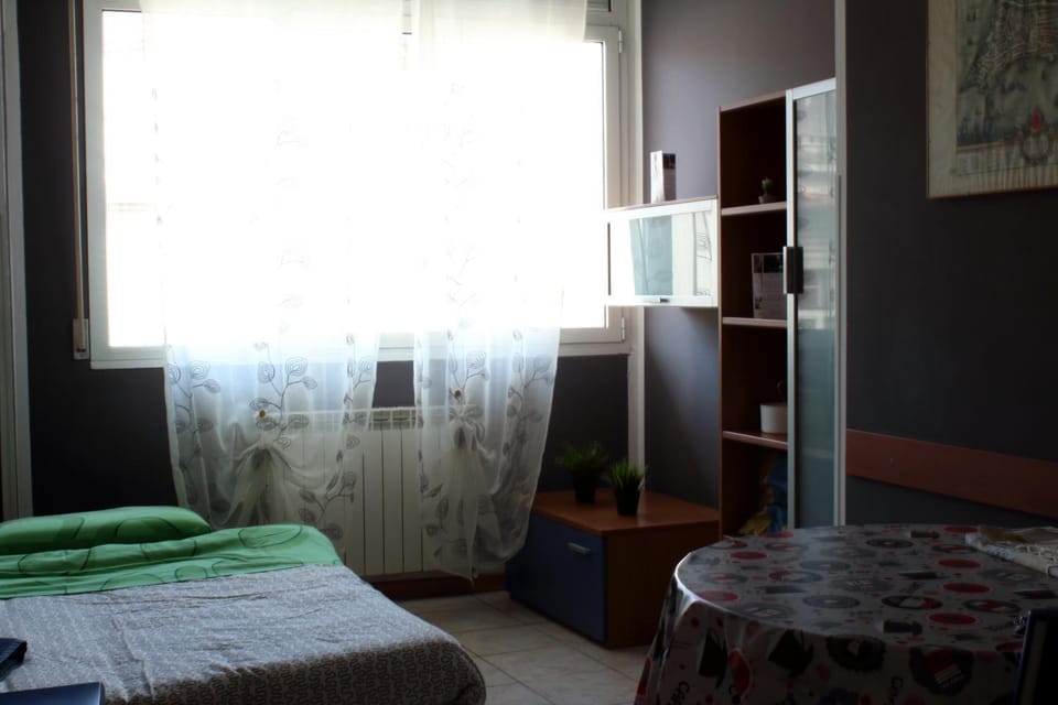 Bed, Living room, Dining area