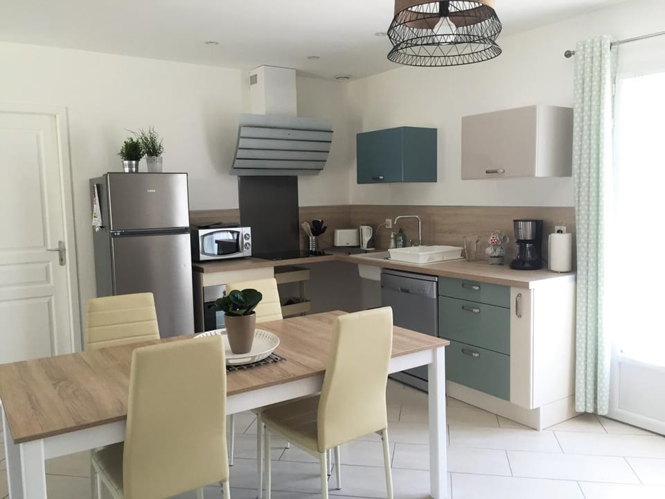 Gîte de Roches Toucan House in Centre-Val de Loire