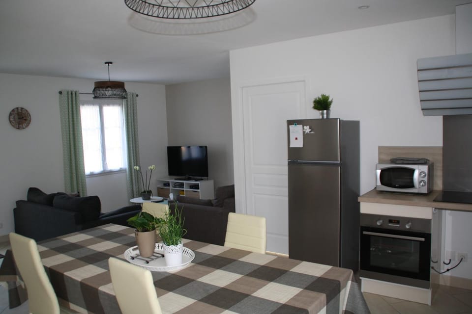 Gîte de Roches Toucan House in Centre-Val de Loire