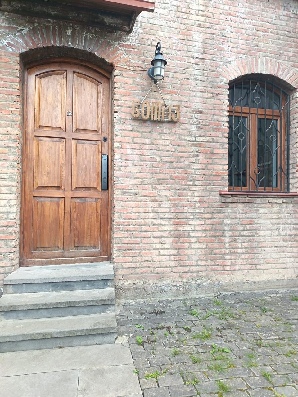 Facade/entrance