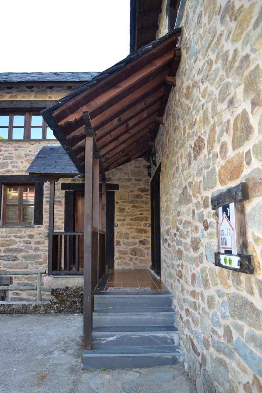 Property building, Facade/entrance, Lobby or reception