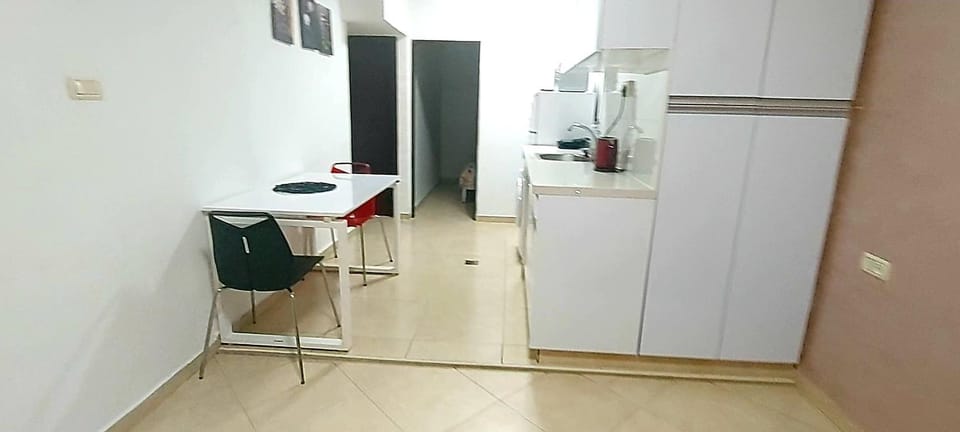 Coffee/tea facilities, Kitchen or kitchenette