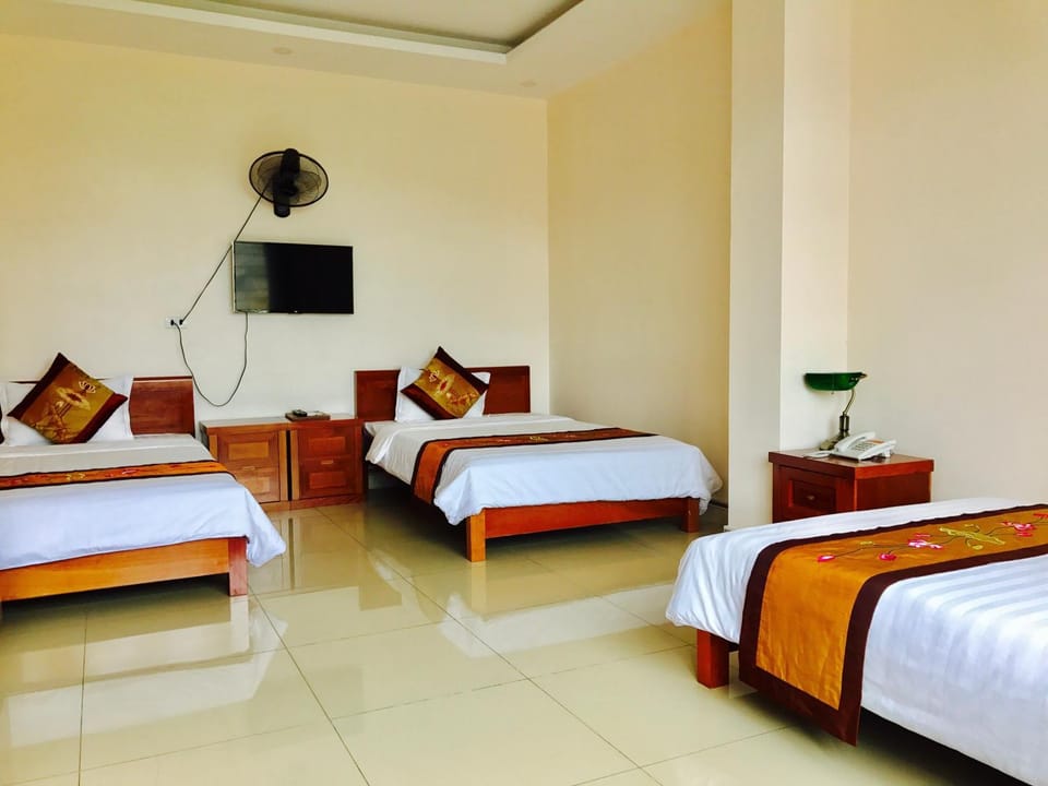 Bed, Photo of the whole room, Decorative detail