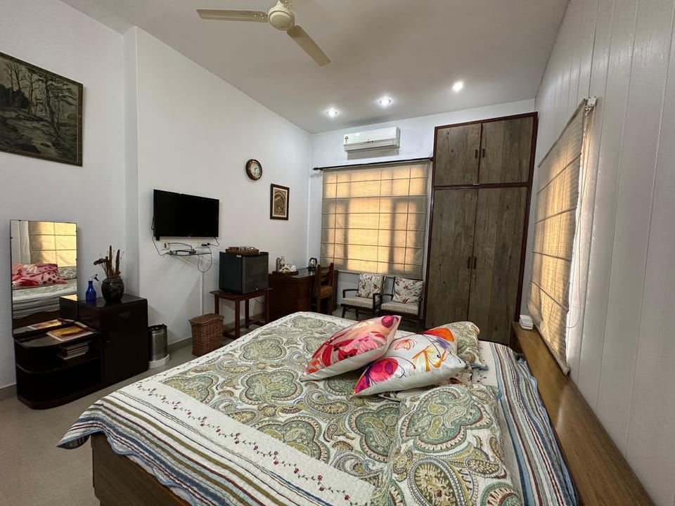 Luxurious Homestay- Chandīgarh Bed and Breakfast in Chandigarh