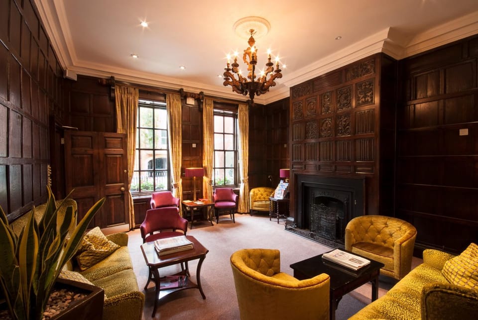 Lounge or bar, Other
