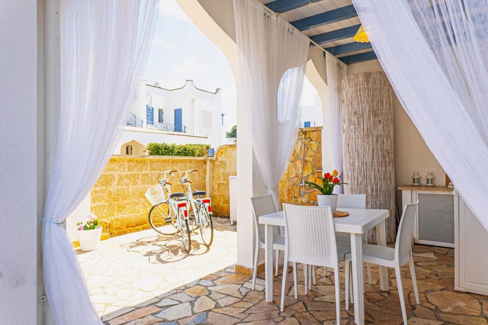 Villa Teresa Elegant & Relaxing Holiday Home with private hydro spa pool Villa in Apulia