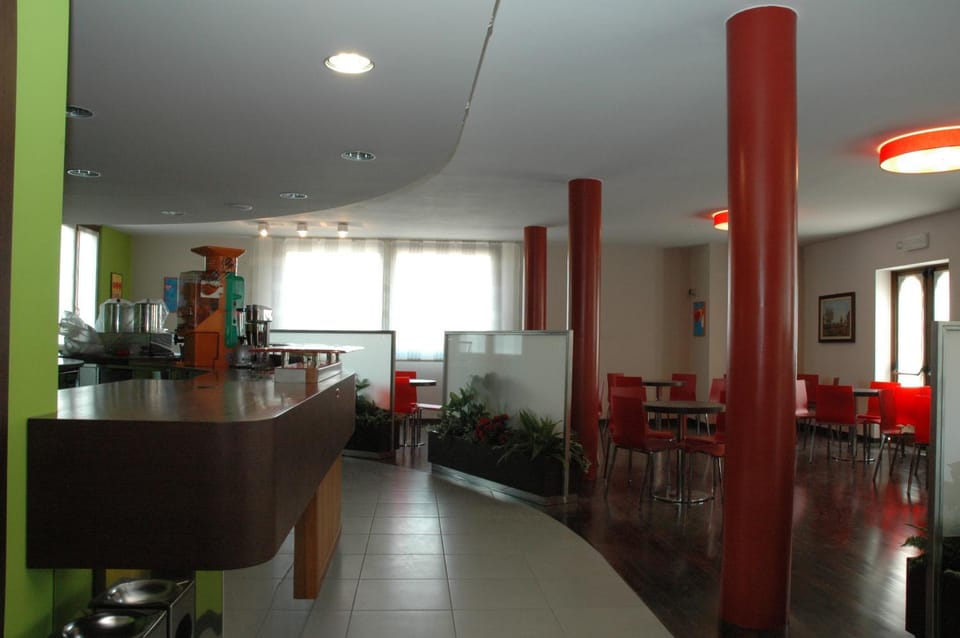 Lounge or bar