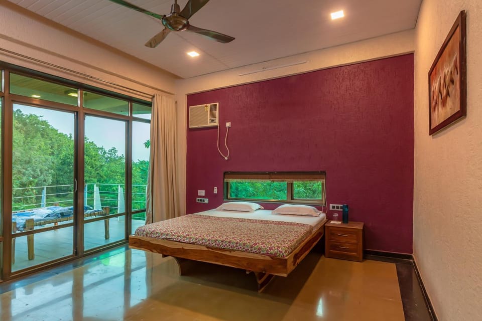 Bed, View (from property/room), Balcony/Terrace, Bedroom