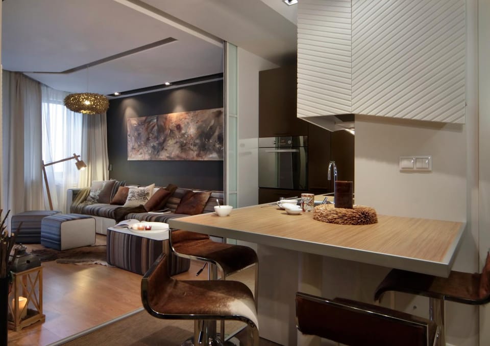 Kitchen or kitchenette, Living room